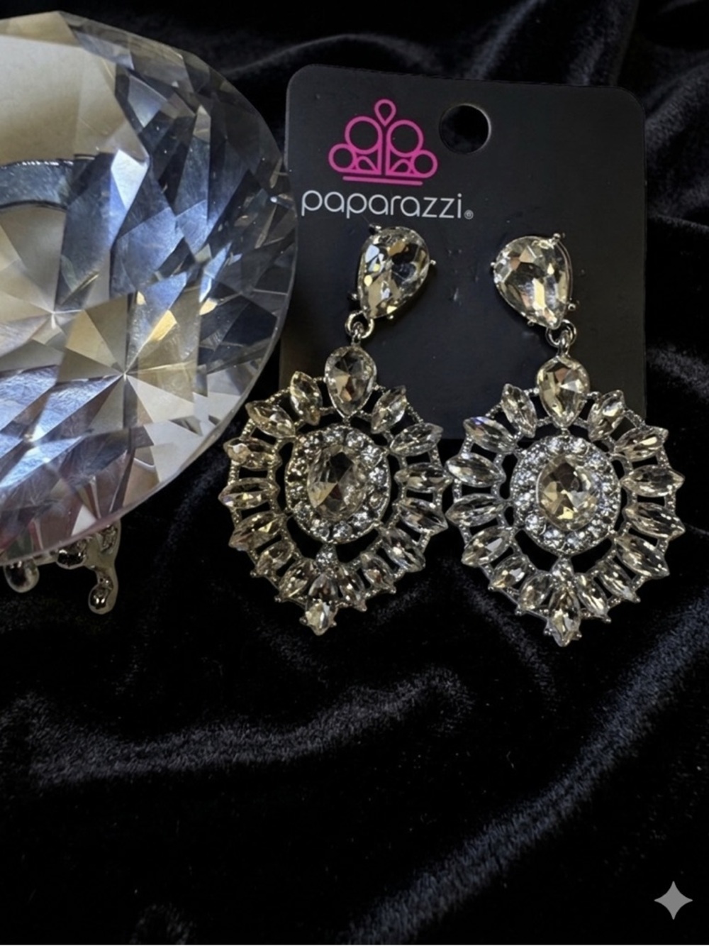 paparazzi Silver Clear Crystal Sunburst Drop Earrings